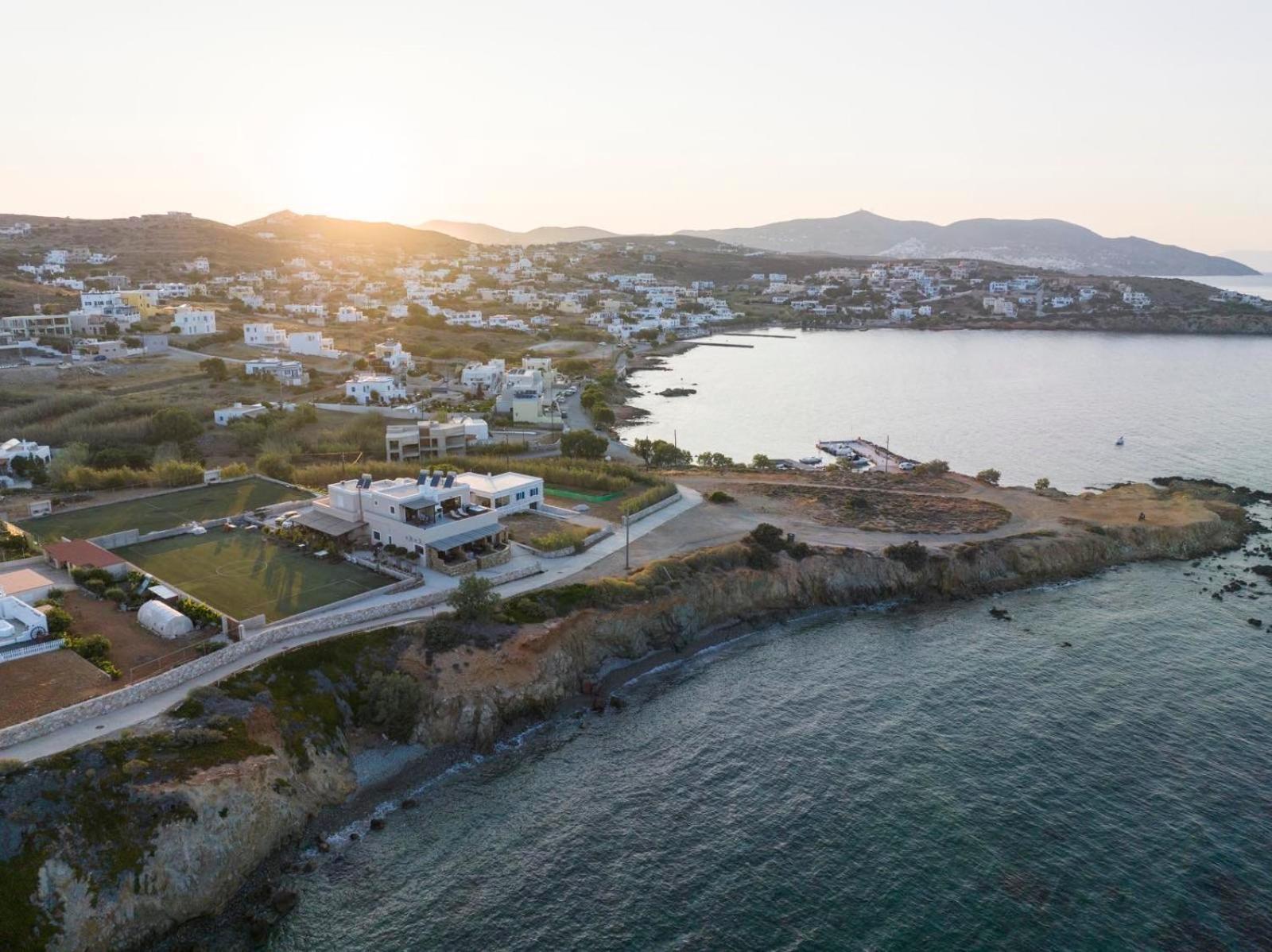 Lalari Beach Suites Vári المظهر الخارجي الصورة