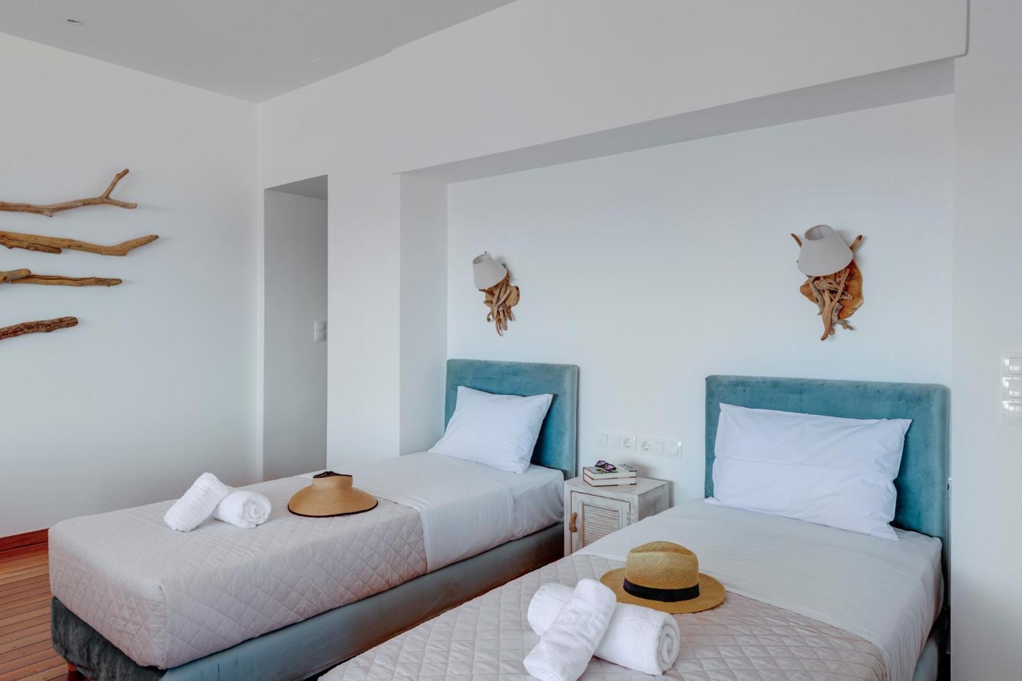 Lalari Beach Suites Vári المظهر الخارجي الصورة